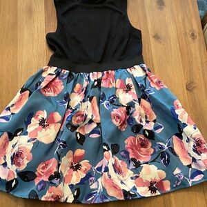 Zunie Girls Size 14 - Black Top Blue Floral Skater Dress